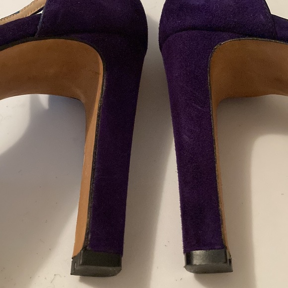 L.K.Bennett T-Strap Suede Platform Sandals - Picture 7 of 16